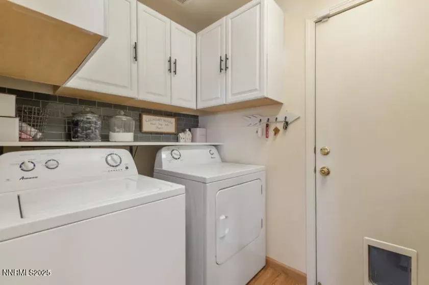 7433 Creekland, Reno, Nevada 89506, 2 Bedrooms Bedrooms, ,2 BathroomsBathrooms,Residential,Residential,Creekland,250053525
