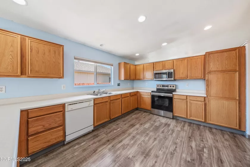 17868 Empire, Reno, Nevada 89508, 3 Bedrooms Bedrooms, ,2 BathroomsBathrooms,Residential,Residential,Empire,250053523