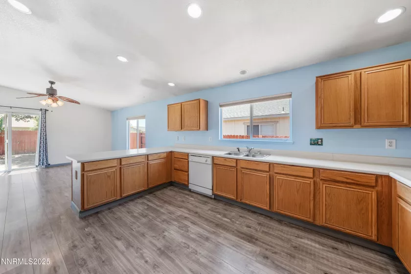 17868 Empire, Reno, Nevada 89508, 3 Bedrooms Bedrooms, ,2 BathroomsBathrooms,Residential,Residential,Empire,250053523