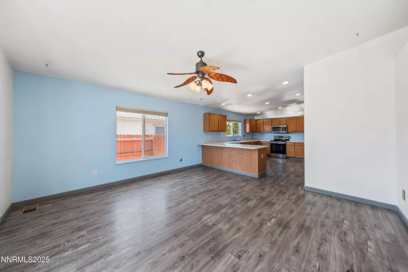 17868 Empire, Reno, Nevada 89508, 3 Bedrooms Bedrooms, ,2 BathroomsBathrooms,Residential,Residential,Empire,250053523