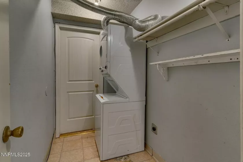 3919 Clear Acre, Reno, Nevada 89512, 2 Bedrooms Bedrooms, ,1 BathroomBathrooms,Residential,Residential,Clear Acre,250053531