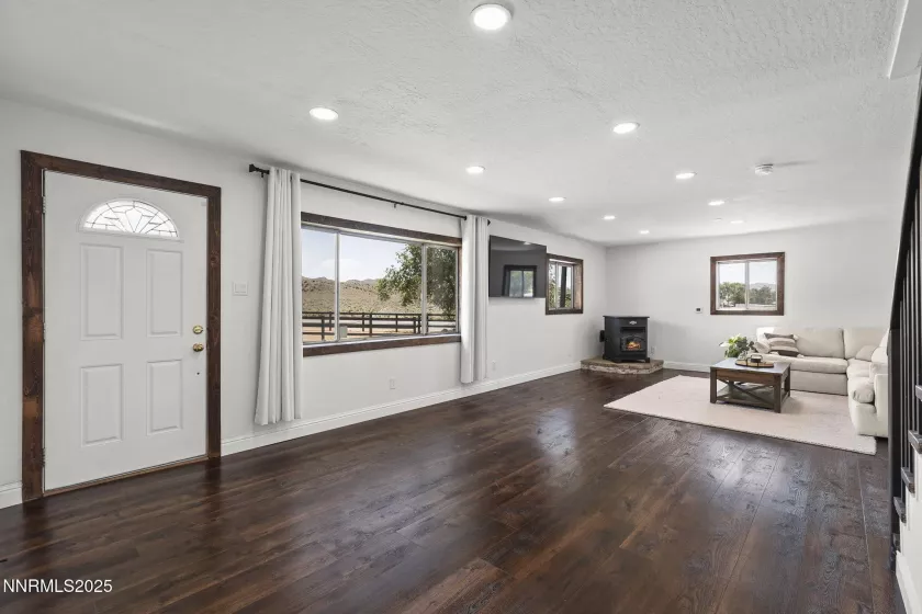 11015 Heartpine, Reno, Nevada 89506, 3 Bedrooms Bedrooms, ,2 BathroomsBathrooms,Residential,Residential,Heartpine,250053532