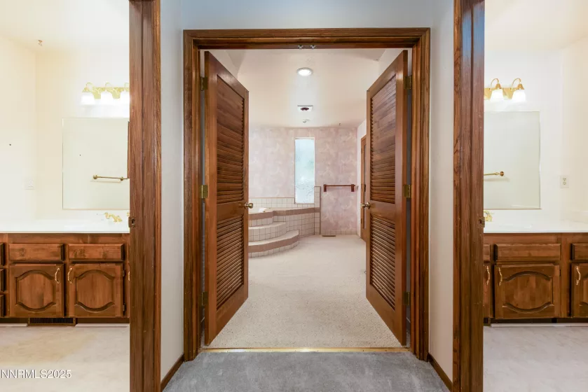 1004 Lakeside, Gardnerville, Nevada 89460, 3 Bedrooms Bedrooms, ,3 BathroomsBathrooms,Residential,Residential,Lakeside,250053544