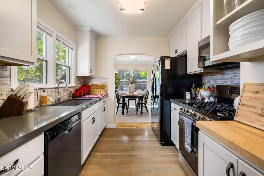 263 Cheney, Reno, Nevada 89502, 4 Bedrooms Bedrooms, ,3 BathroomsBathrooms,Residential,Residential,Cheney,250053548