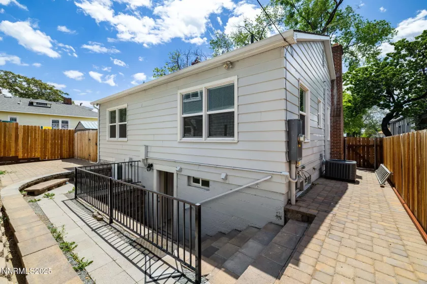 263 Cheney, Reno, Nevada 89502, 4 Bedrooms Bedrooms, ,3 BathroomsBathrooms,Residential,Residential,Cheney,250053548