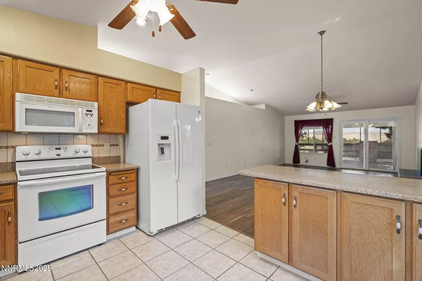 4663 Goodwin, Sparks, Nevada 89436, 3 Bedrooms Bedrooms, ,2 BathroomsBathrooms,Residential,Residential,Goodwin,250053549