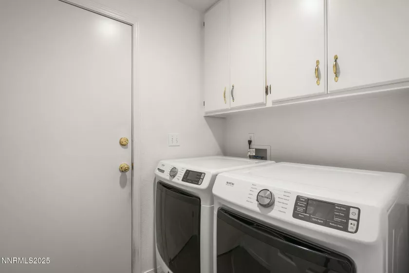 4663 Goodwin, Sparks, Nevada 89436, 3 Bedrooms Bedrooms, ,2 BathroomsBathrooms,Residential,Residential,Goodwin,250053549