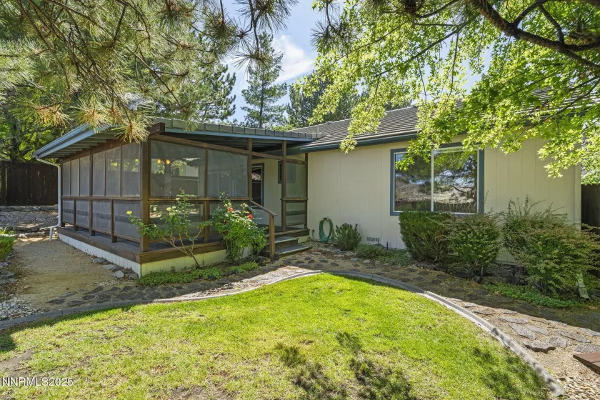 4663 Goodwin, Sparks, Nevada 89436, 3 Bedrooms Bedrooms, ,2 BathroomsBathrooms,Residential,Residential,Goodwin,250053549
