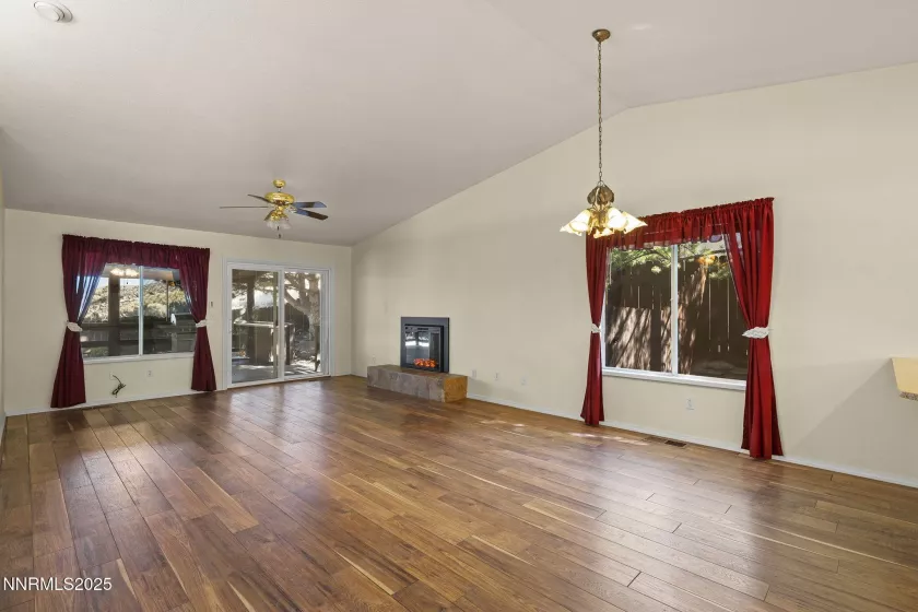 4663 Goodwin, Sparks, Nevada 89436, 3 Bedrooms Bedrooms, ,2 BathroomsBathrooms,Residential,Residential,Goodwin,250053549
