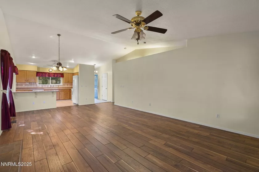 4663 Goodwin, Sparks, Nevada 89436, 3 Bedrooms Bedrooms, ,2 BathroomsBathrooms,Residential,Residential,Goodwin,250053549