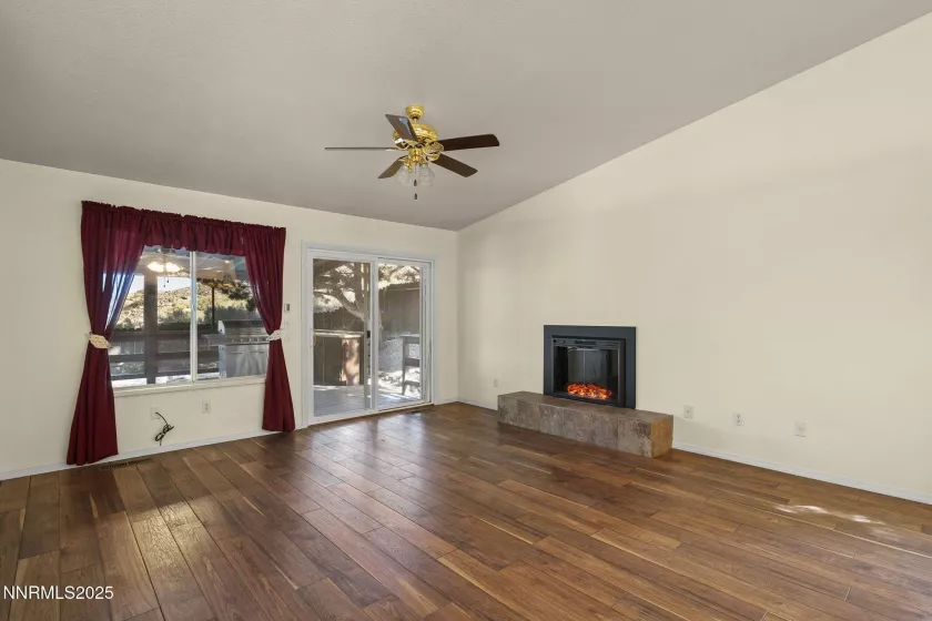 4663 Goodwin, Sparks, Nevada 89436, 3 Bedrooms Bedrooms, ,2 BathroomsBathrooms,Residential,Residential,Goodwin,250053549