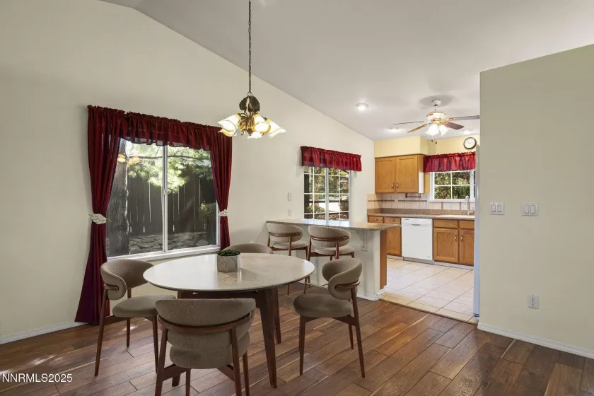 4663 Goodwin, Sparks, Nevada 89436, 3 Bedrooms Bedrooms, ,2 BathroomsBathrooms,Residential,Residential,Goodwin,250053549