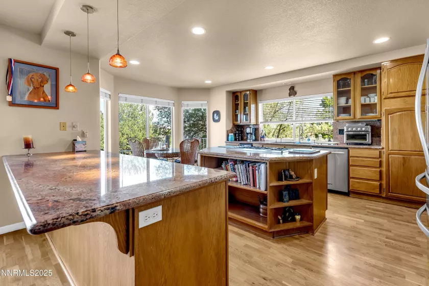 6194 Laurelwood, Reno, Nevada 89519, 3 Bedrooms Bedrooms, ,3 BathroomsBathrooms,Residential,Residential,Laurelwood,250053556