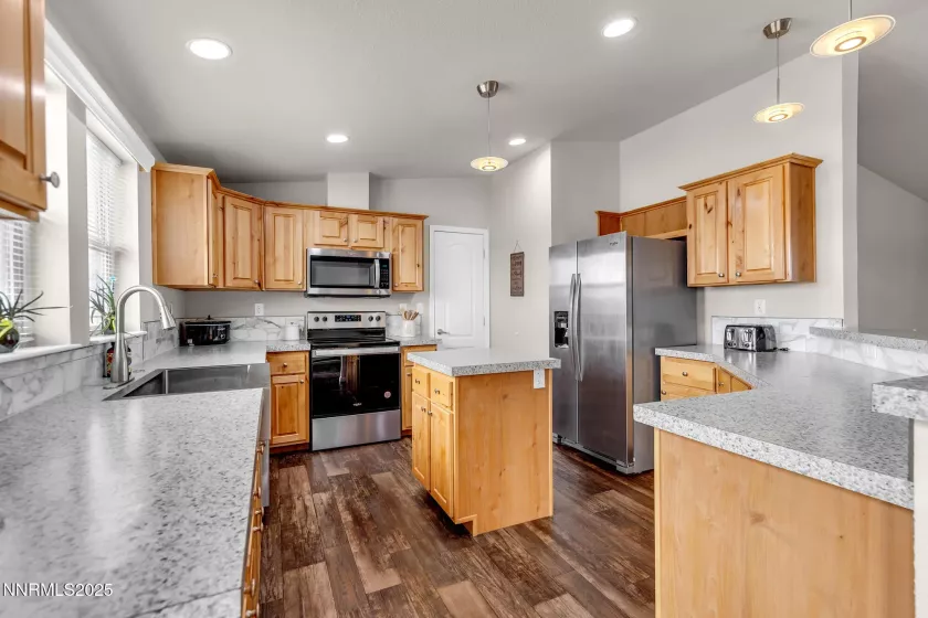 33 Cliff Banks, Lovelock, Nevada 89419, 3 Bedrooms Bedrooms, ,2 BathroomsBathrooms,Residential,Residential,Cliff Banks,250053558