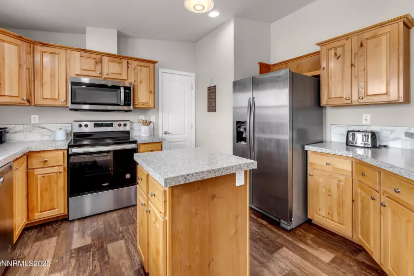 33 Cliff Banks, Lovelock, Nevada 89419, 3 Bedrooms Bedrooms, ,2 BathroomsBathrooms,Residential,Residential,Cliff Banks,250053558