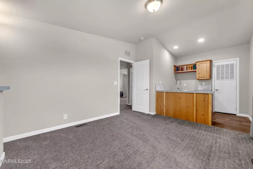 33 Cliff Banks, Lovelock, Nevada 89419, 3 Bedrooms Bedrooms, ,2 BathroomsBathrooms,Residential,Residential,Cliff Banks,250053558