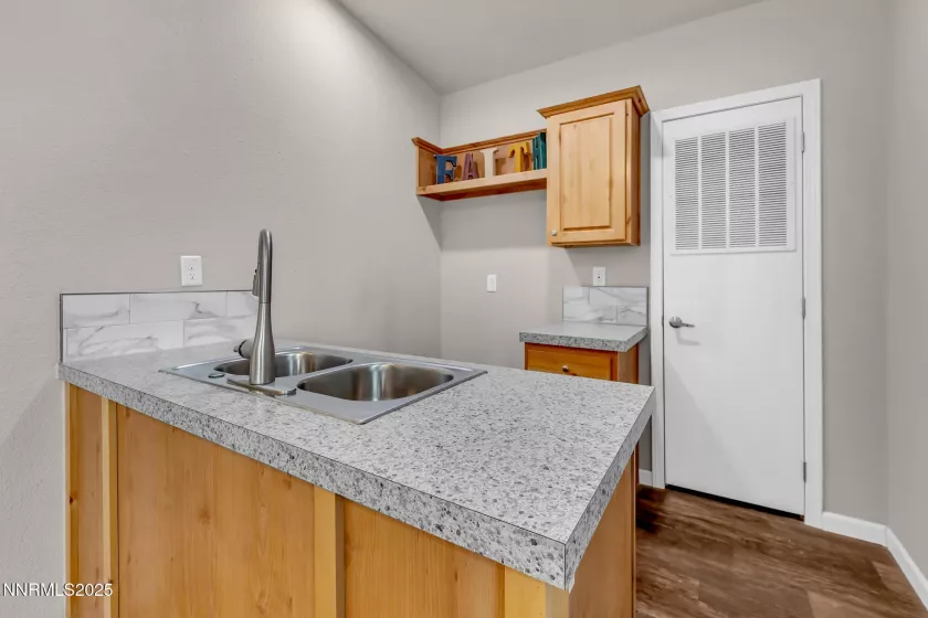 33 Cliff Banks, Lovelock, Nevada 89419, 3 Bedrooms Bedrooms, ,2 BathroomsBathrooms,Residential,Residential,Cliff Banks,250053558