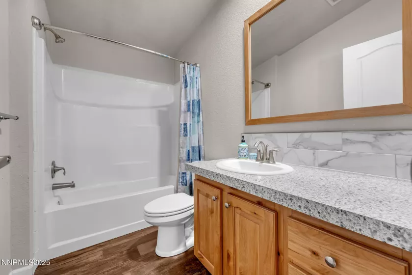 33 Cliff Banks, Lovelock, Nevada 89419, 3 Bedrooms Bedrooms, ,2 BathroomsBathrooms,Residential,Residential,Cliff Banks,250053558