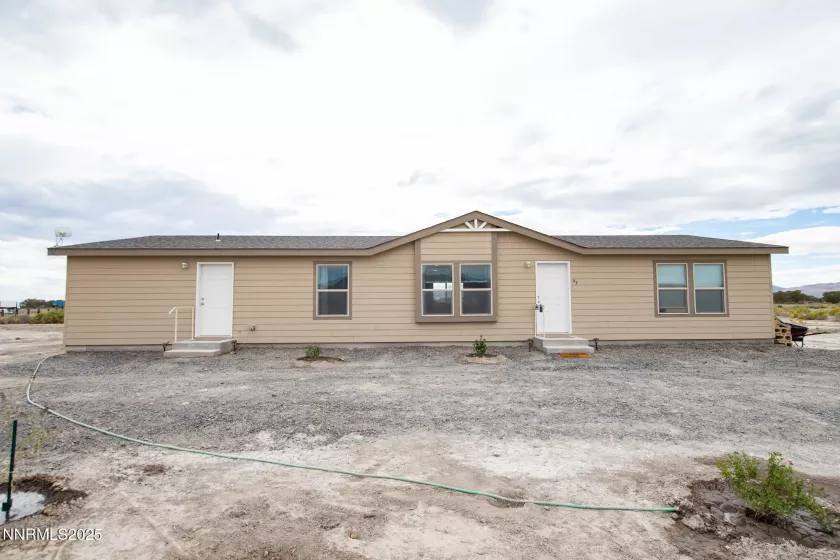 33 Cliff Banks, Lovelock, Nevada 89419, 3 Bedrooms Bedrooms, ,2 BathroomsBathrooms,Residential,Residential,Cliff Banks,250053558