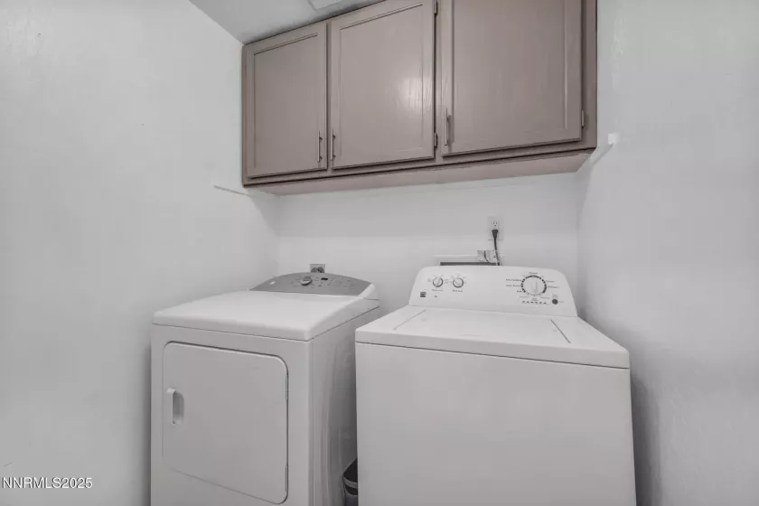 3324 Danville, Sparks, Nevada 89434, 4 Bedrooms Bedrooms, ,2 BathroomsBathrooms,Residential,Residential,Danville,250053560