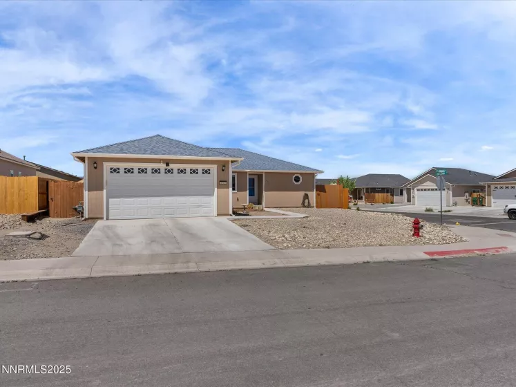 4582 Langdon, Fernley, Nevada 89408, 4 Bedrooms Bedrooms, ,2 BathroomsBathrooms,Residential,Residential,Langdon,250053564