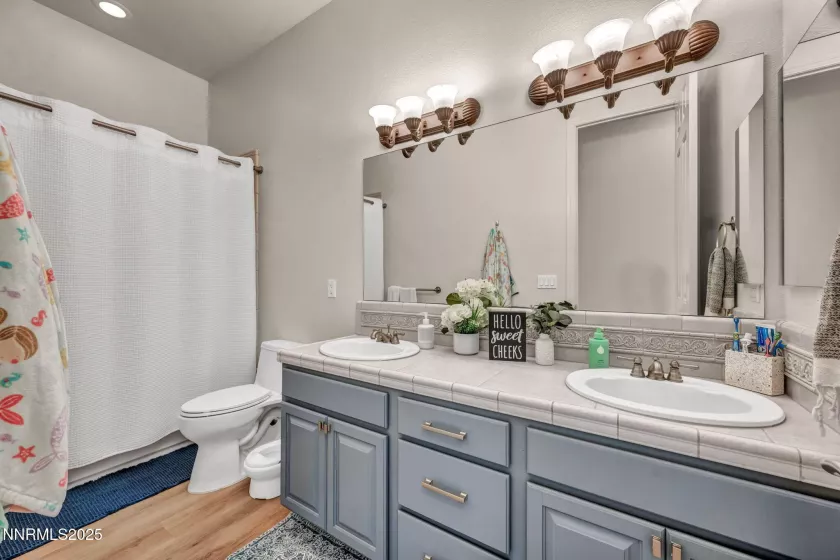1640 Whisper Rock, Reno, Nevada 89523, 4 Bedrooms Bedrooms, ,3 BathroomsBathrooms,Residential,Residential,Whisper Rock,250053568