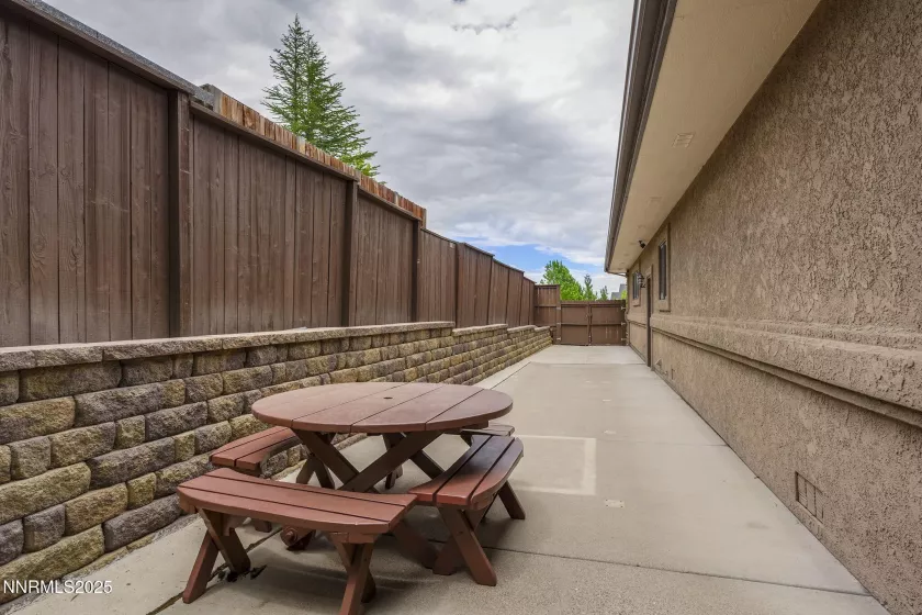 2270 Applewood, Reno, Nevada 89509, 4 Bedrooms Bedrooms, ,5 BathroomsBathrooms,Residential,Residential,Applewood,250053573