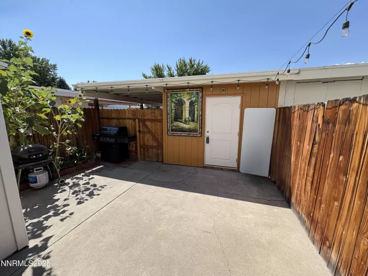 165 Smithridge, Reno, Nevada 89502, 2 Bedrooms Bedrooms, ,2 BathroomsBathrooms,Residential,Residential,Smithridge,250053578