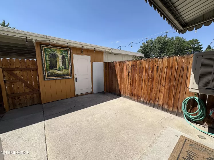 165 Smithridge, Reno, Nevada 89502, 2 Bedrooms Bedrooms, ,2 BathroomsBathrooms,Residential,Residential,Smithridge,250053578
