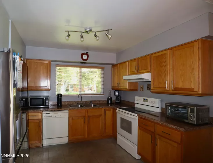 165 Smithridge, Reno, Nevada 89502, 2 Bedrooms Bedrooms, ,2 BathroomsBathrooms,Residential,Residential,Smithridge,250053578