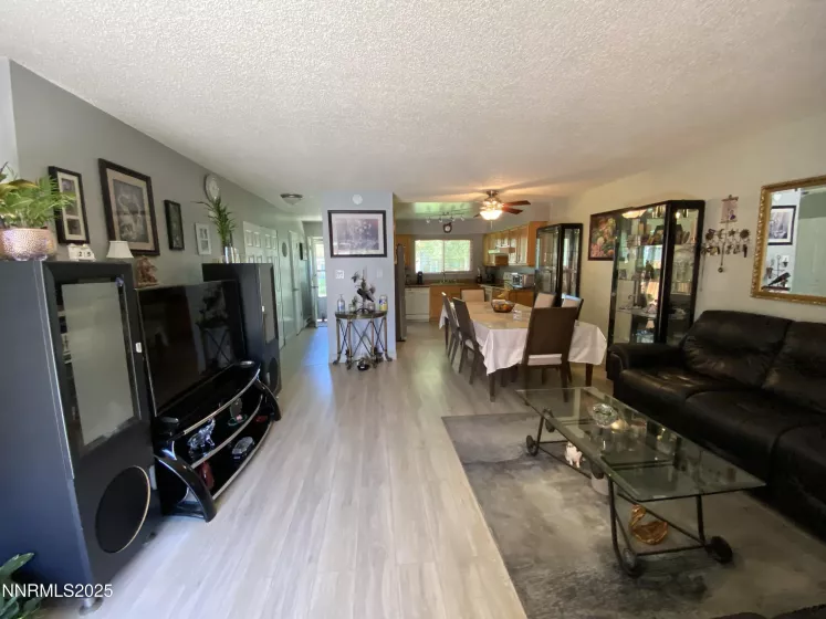 165 Smithridge, Reno, Nevada 89502, 2 Bedrooms Bedrooms, ,2 BathroomsBathrooms,Residential,Residential,Smithridge,250053578