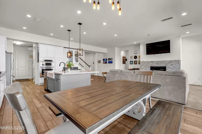3023 Country Wind, Reno, Nevada 89521, 4 Bedrooms Bedrooms, ,4 BathroomsBathrooms,Residential,Residential,Country Wind,250053579