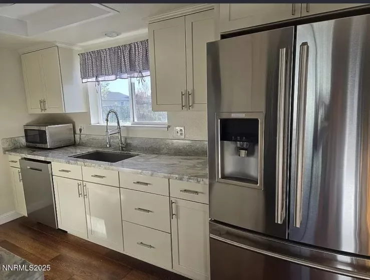 707 Addler, Gardnerville, Nevada 89460, 3 Bedrooms Bedrooms, ,2 BathroomsBathrooms,Residential,Residential,Addler,250053581