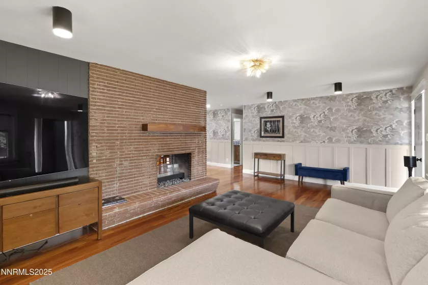 1530 Romero, Reno, Nevada 89509, 3 Bedrooms Bedrooms, ,2 BathroomsBathrooms,Residential,Residential,Romero,250053590