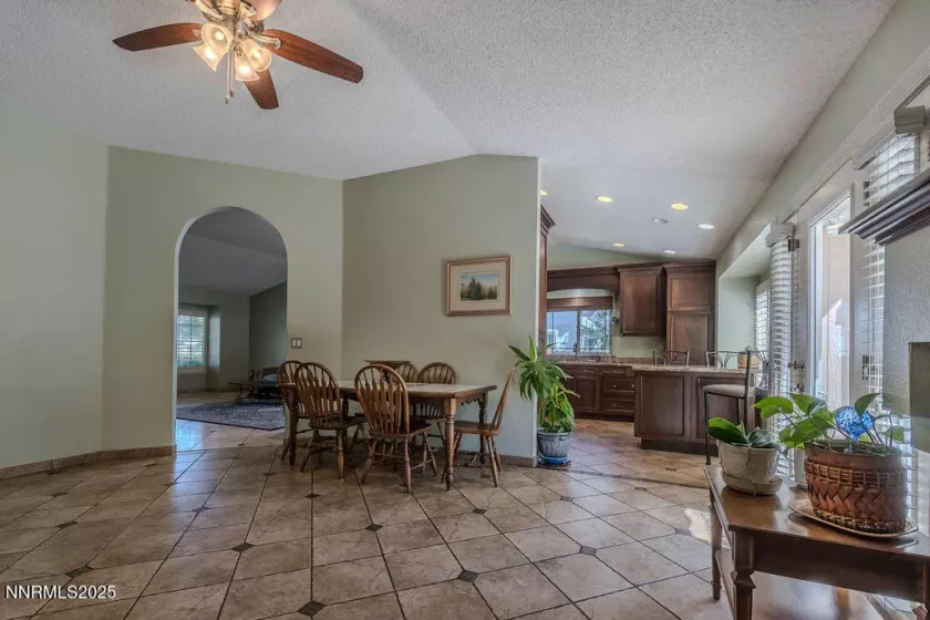 5276 Santa Rosa, Sparks, Nevada 89436, 4 Bedrooms Bedrooms, ,2 BathroomsBathrooms,Residential,Residential,Santa Rosa,250053591