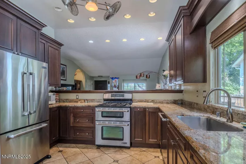 5276 Santa Rosa, Sparks, Nevada 89436, 4 Bedrooms Bedrooms, ,2 BathroomsBathrooms,Residential,Residential,Santa Rosa,250053591