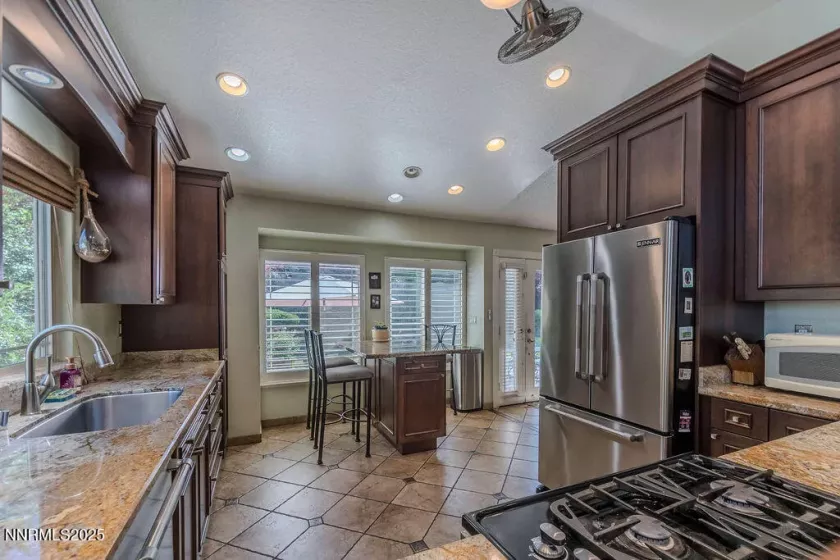 5276 Santa Rosa, Sparks, Nevada 89436, 4 Bedrooms Bedrooms, ,2 BathroomsBathrooms,Residential,Residential,Santa Rosa,250053591