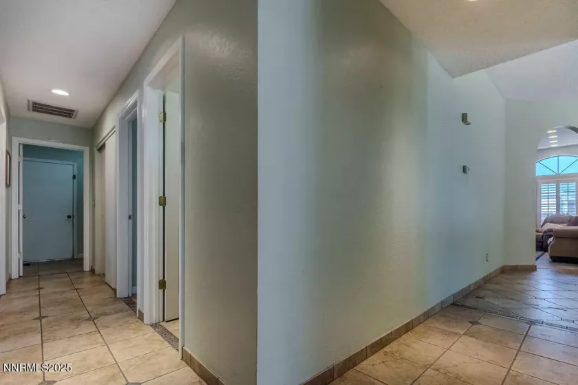 5276 Santa Rosa, Sparks, Nevada 89436, 4 Bedrooms Bedrooms, ,2 BathroomsBathrooms,Residential,Residential,Santa Rosa,250053591