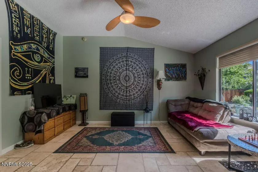 5276 Santa Rosa, Sparks, Nevada 89436, 4 Bedrooms Bedrooms, ,2 BathroomsBathrooms,Residential,Residential,Santa Rosa,250053591