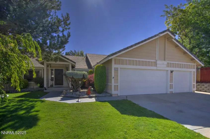 5276 Santa Rosa, Sparks, Nevada 89436, 4 Bedrooms Bedrooms, ,2 BathroomsBathrooms,Residential,Residential,Santa Rosa,250053591