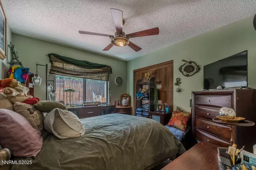 5276 Santa Rosa, Sparks, Nevada 89436, 4 Bedrooms Bedrooms, ,2 BathroomsBathrooms,Residential,Residential,Santa Rosa,250053591