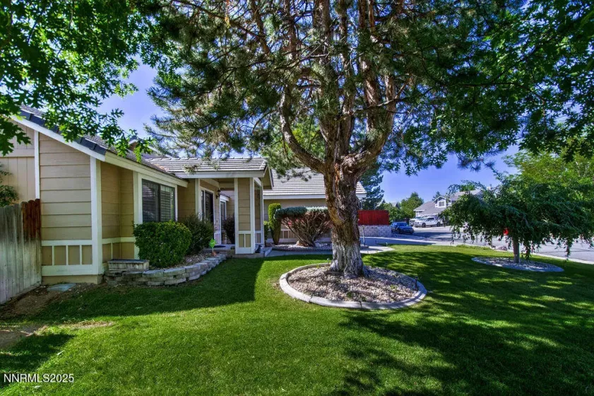5276 Santa Rosa, Sparks, Nevada 89436, 4 Bedrooms Bedrooms, ,2 BathroomsBathrooms,Residential,Residential,Santa Rosa,250053591