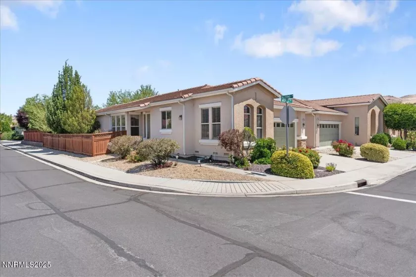 1860 Medolla, Sparks, Nevada 89434, 2 Bedrooms Bedrooms, ,2 BathroomsBathrooms,Residential,Residential,Medolla,250053594