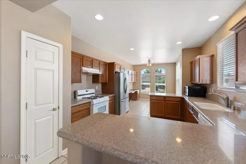 1860 Medolla, Sparks, Nevada 89434, 2 Bedrooms Bedrooms, ,2 BathroomsBathrooms,Residential,Residential,Medolla,250053594