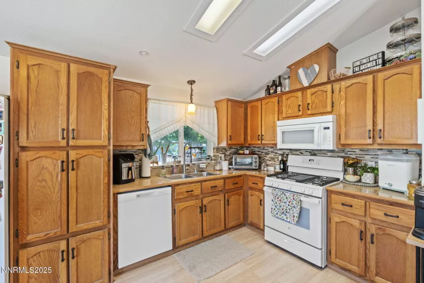 269 Rue De La Fauve, Sparks, Nevada 89434, 3 Bedrooms Bedrooms, ,2 BathroomsBathrooms,Residential,Residential,Rue De La Fauve,250053596