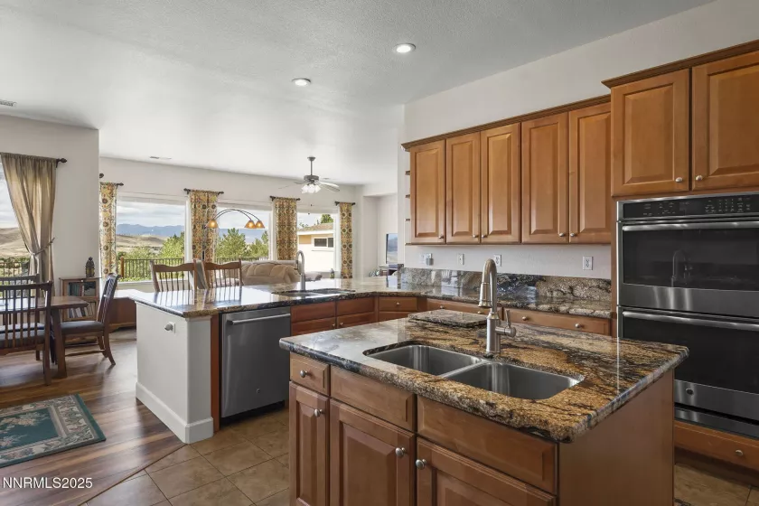 4541 Silian, Sparks, Nevada 89436, 5 Bedrooms Bedrooms, ,3 BathroomsBathrooms,Residential,Residential,Silian,250053597