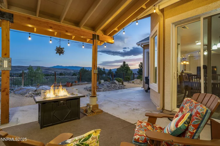 4541 Silian, Sparks, Nevada 89436, 5 Bedrooms Bedrooms, ,3 BathroomsBathrooms,Residential,Residential,Silian,250053597