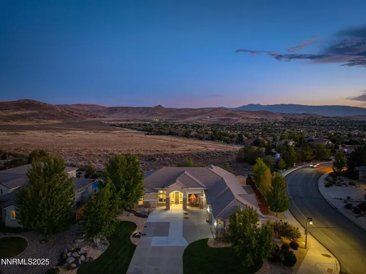 4541 Silian, Sparks, Nevada 89436, 5 Bedrooms Bedrooms, ,3 BathroomsBathrooms,Residential,Residential,Silian,250053597
