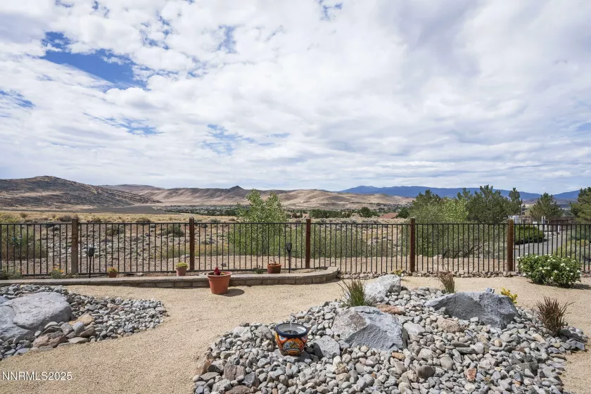 4541 Silian, Sparks, Nevada 89436, 5 Bedrooms Bedrooms, ,3 BathroomsBathrooms,Residential,Residential,Silian,250053597