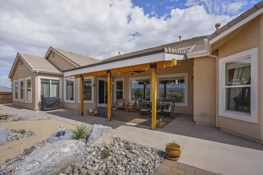 4541 Silian, Sparks, Nevada 89436, 5 Bedrooms Bedrooms, ,3 BathroomsBathrooms,Residential,Residential,Silian,250053597